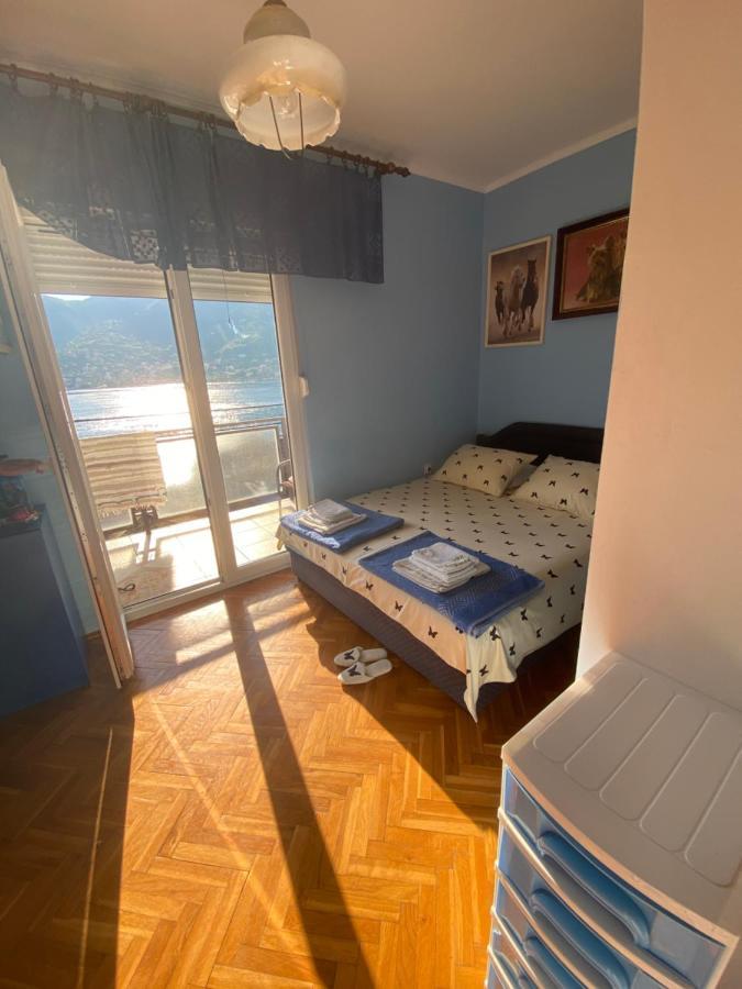 Apartments Vucinovic Τίβατ Εξωτερικό φωτογραφία