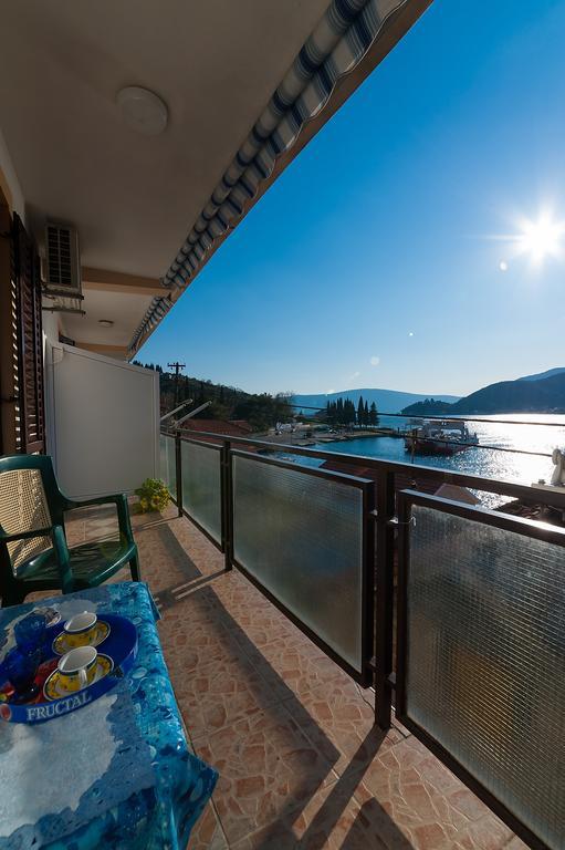 Apartments Vucinovic Τίβατ Δωμάτιο φωτογραφία