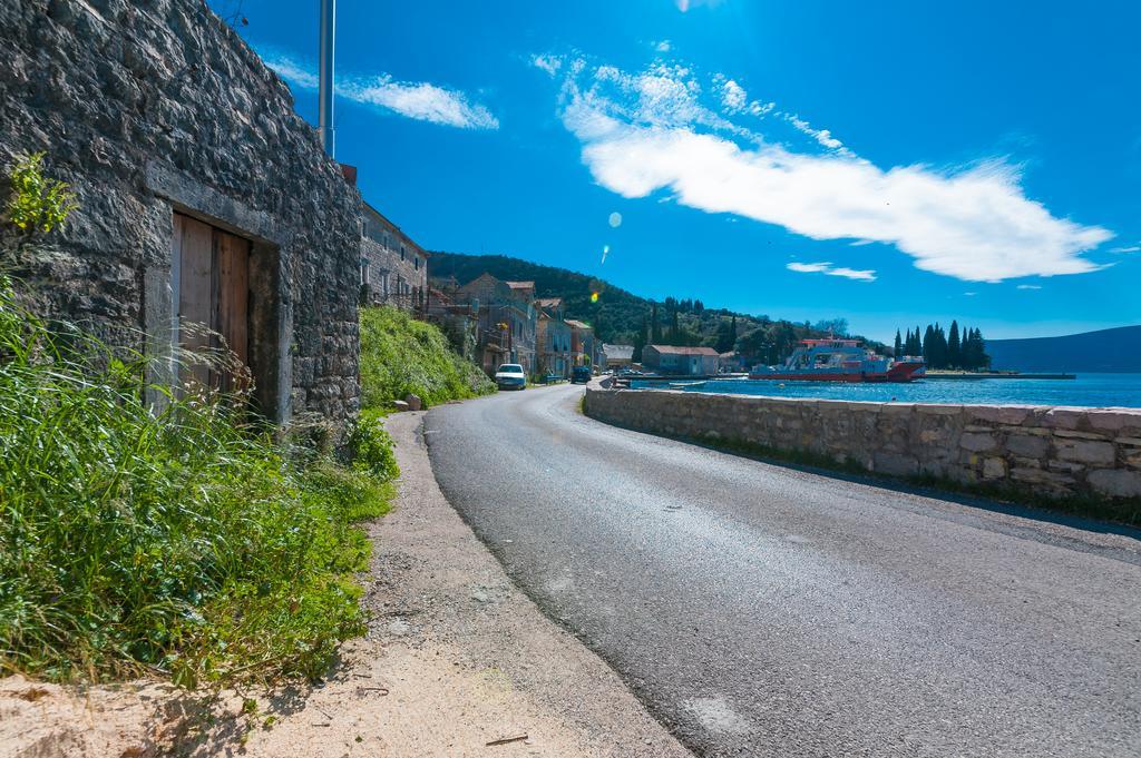 Apartments Vucinovic Τίβατ Δωμάτιο φωτογραφία