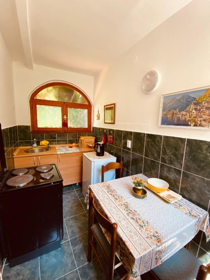 Apartments Vucinovic Τίβατ Εξωτερικό φωτογραφία