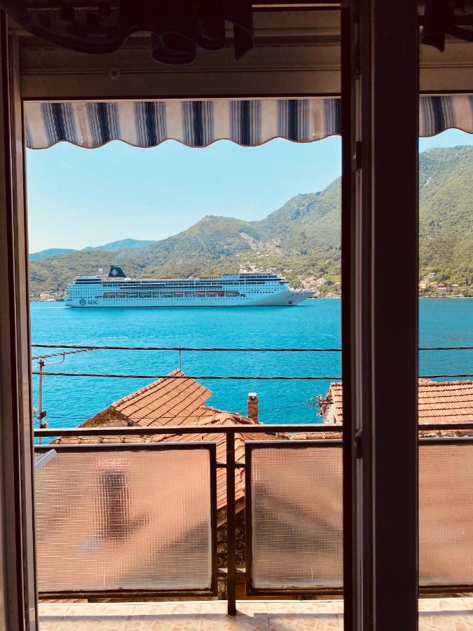 Apartments Vucinovic Τίβατ Εξωτερικό φωτογραφία
